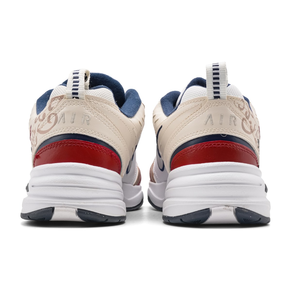 Nike Air Monarch 4