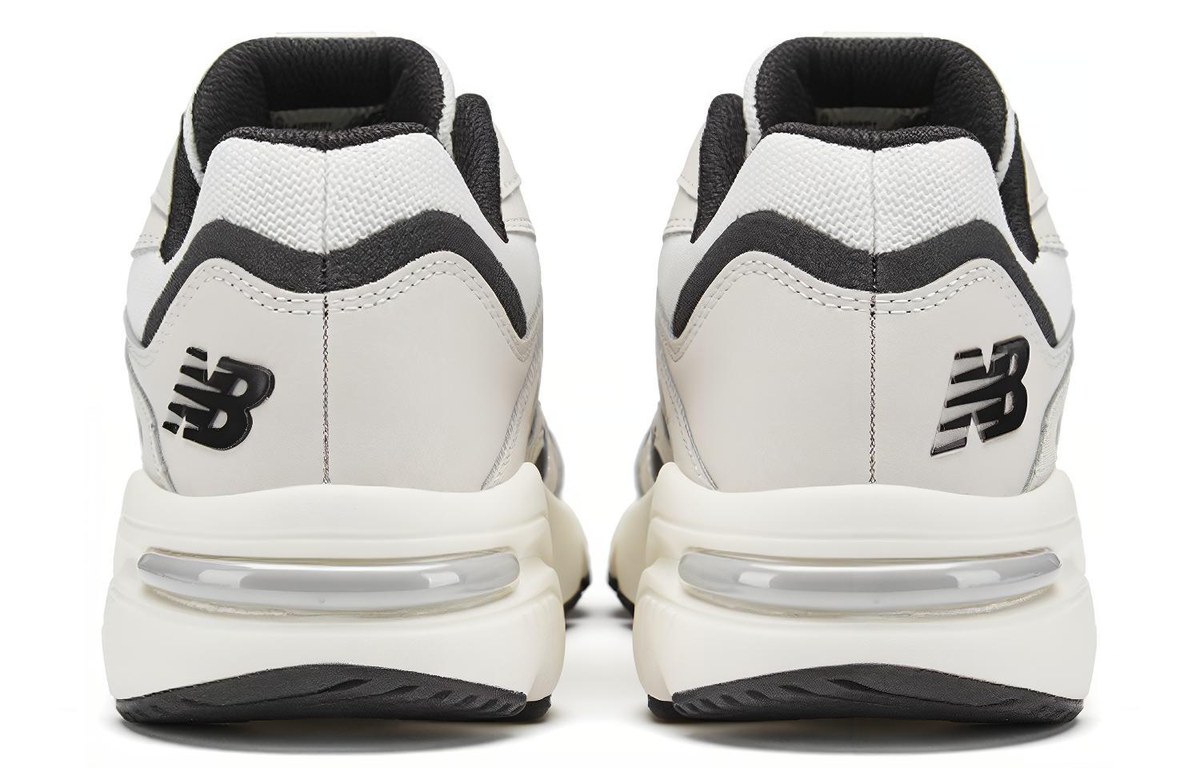 New Balance 426 White Black