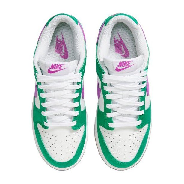 Nike Dunk Low "Stadium Green"