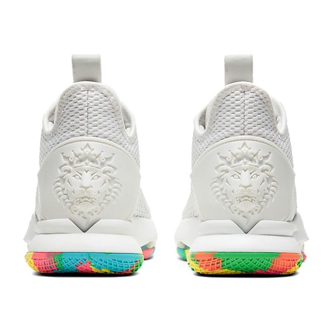 Nike Witness 4 Lebron EP
