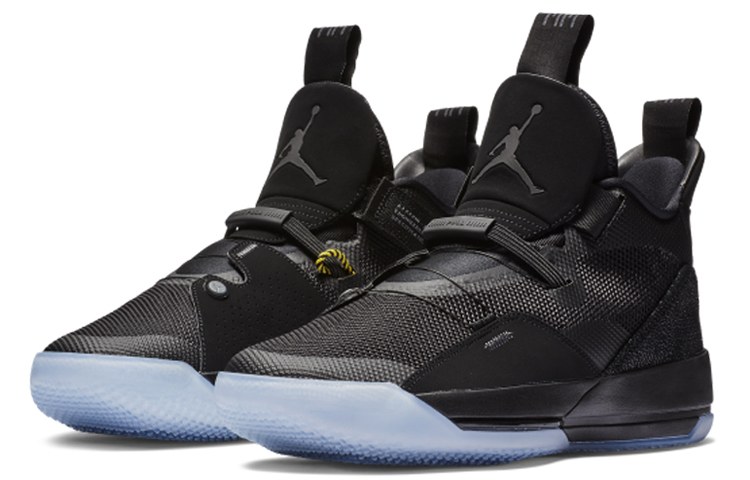 Air Jordan 33 Blackout