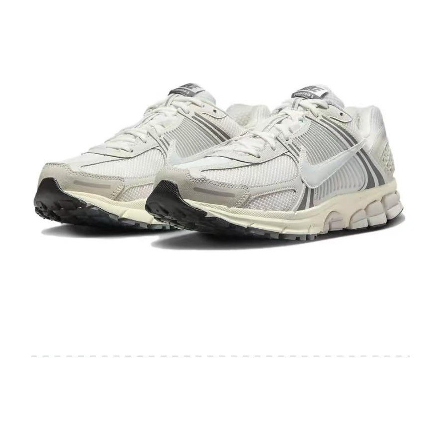 Nike Air Zoom Vomero 5