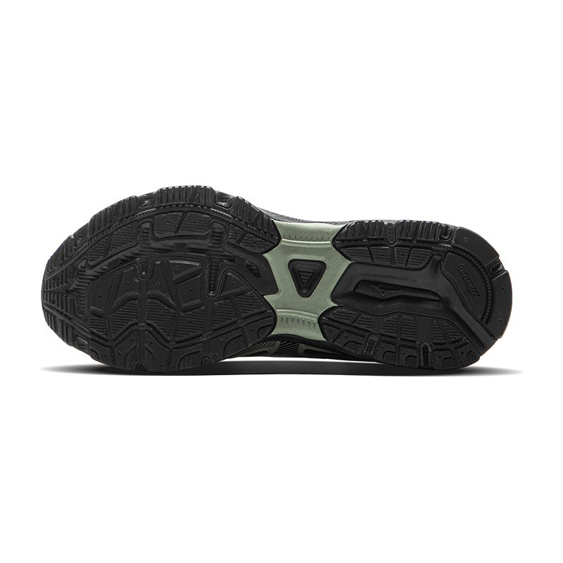 Mizuno Racer S Loch Ness Green