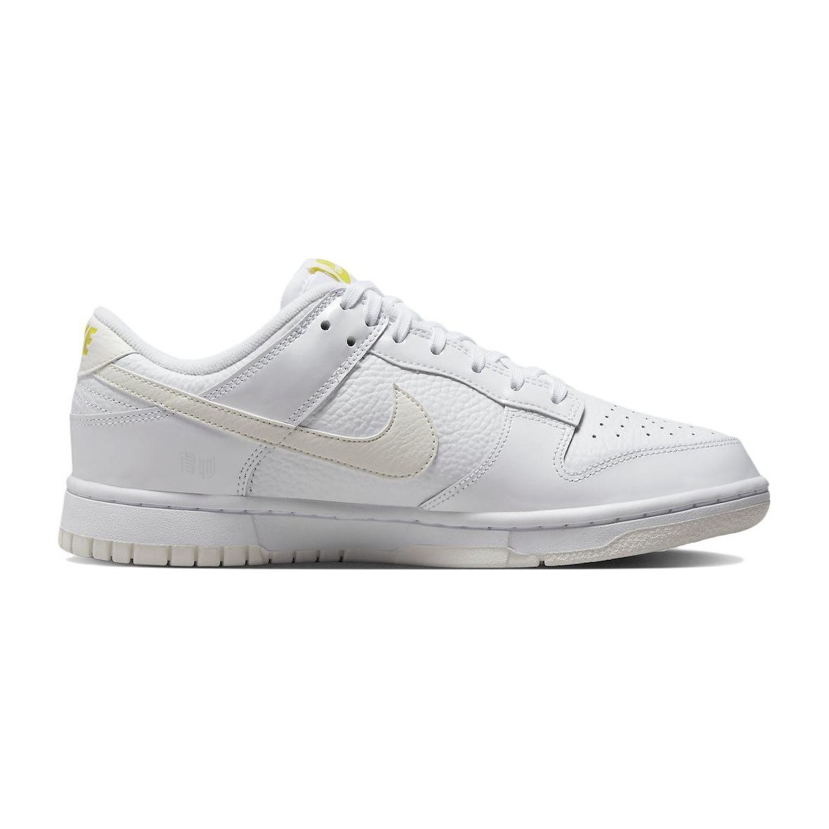 Nike Dunk Low "Valentine's Day"