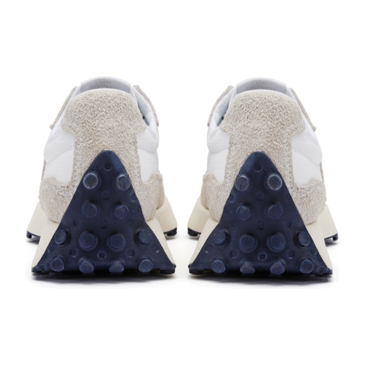 New Balance 327 Moonbeam
