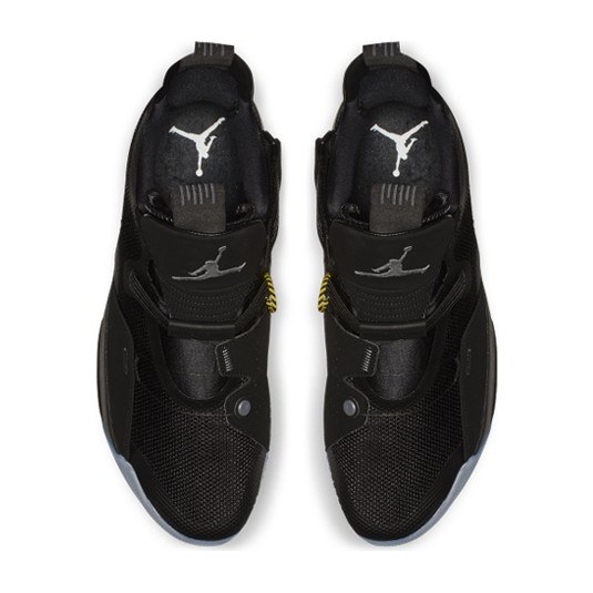 Air Jordan 33 Blackout