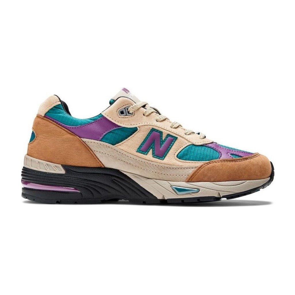 PALACE x New Balance 991