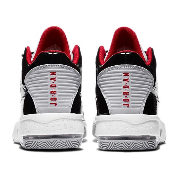 Jordan Max Aura 2