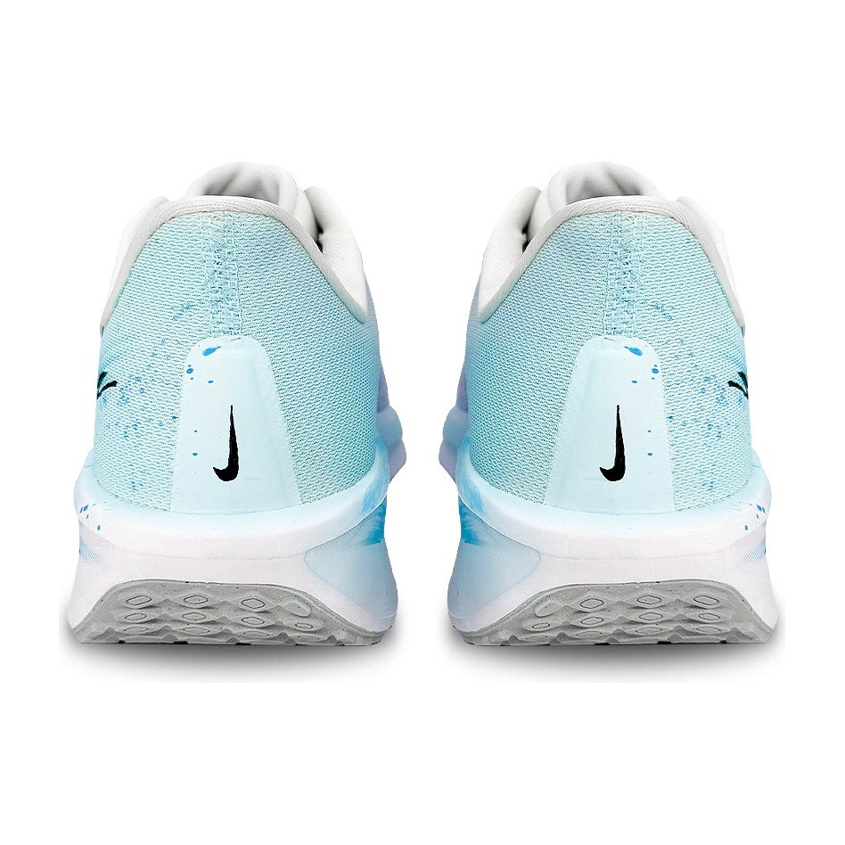 Nike Quest 6