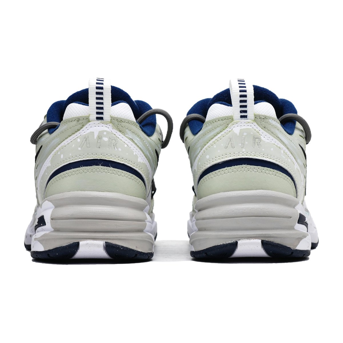 Nike Air Monarch 4