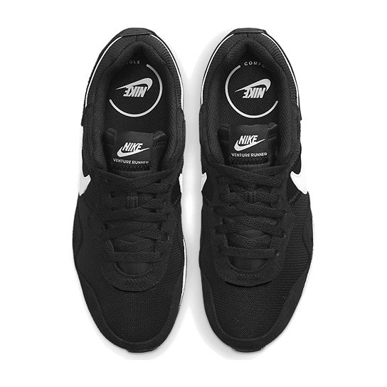 Nike Venture Runner