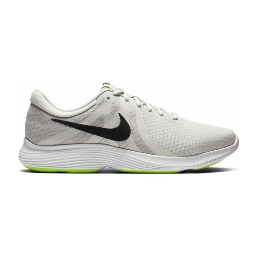Nike REVOLUTION 4