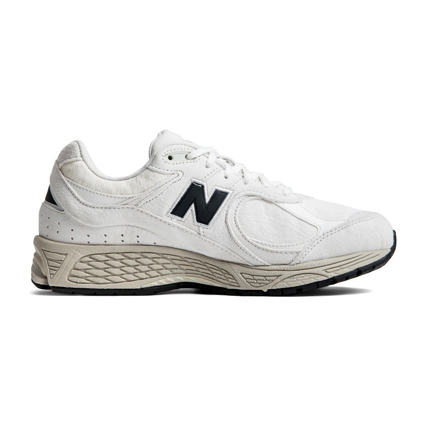 New Balance 2002R Beige