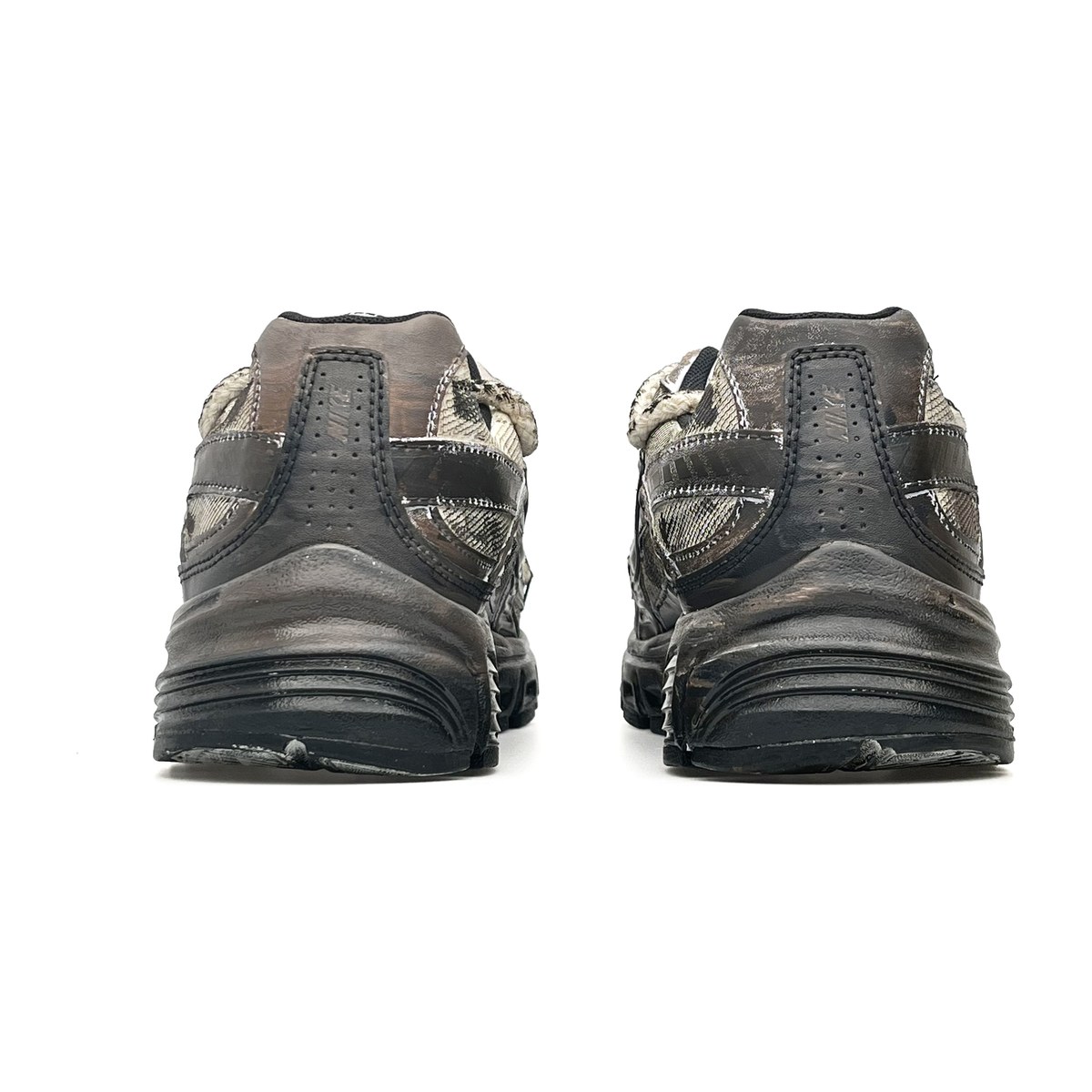 Nike Initiator