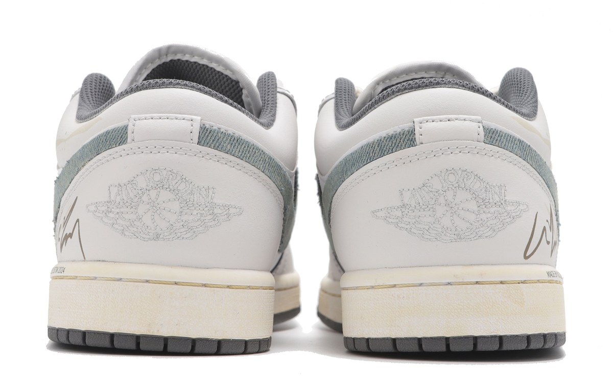 Jordan Air Jordan 1 Low Denim Graffiti