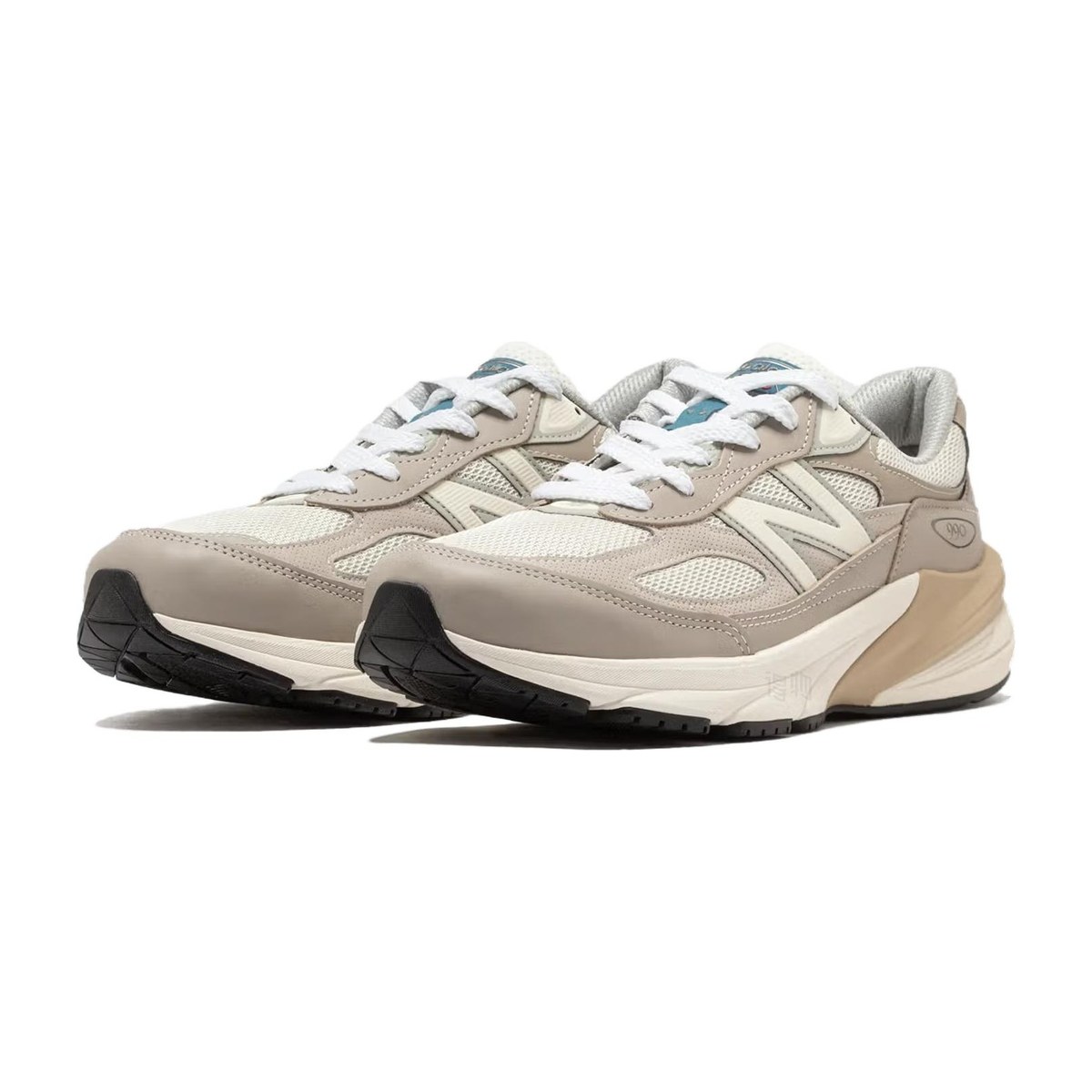 New Balance 990 V6 Light Mushroom Moonrock