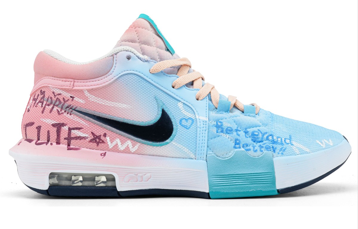 Nike Witness 8 Island Diary Gradient Graffiti