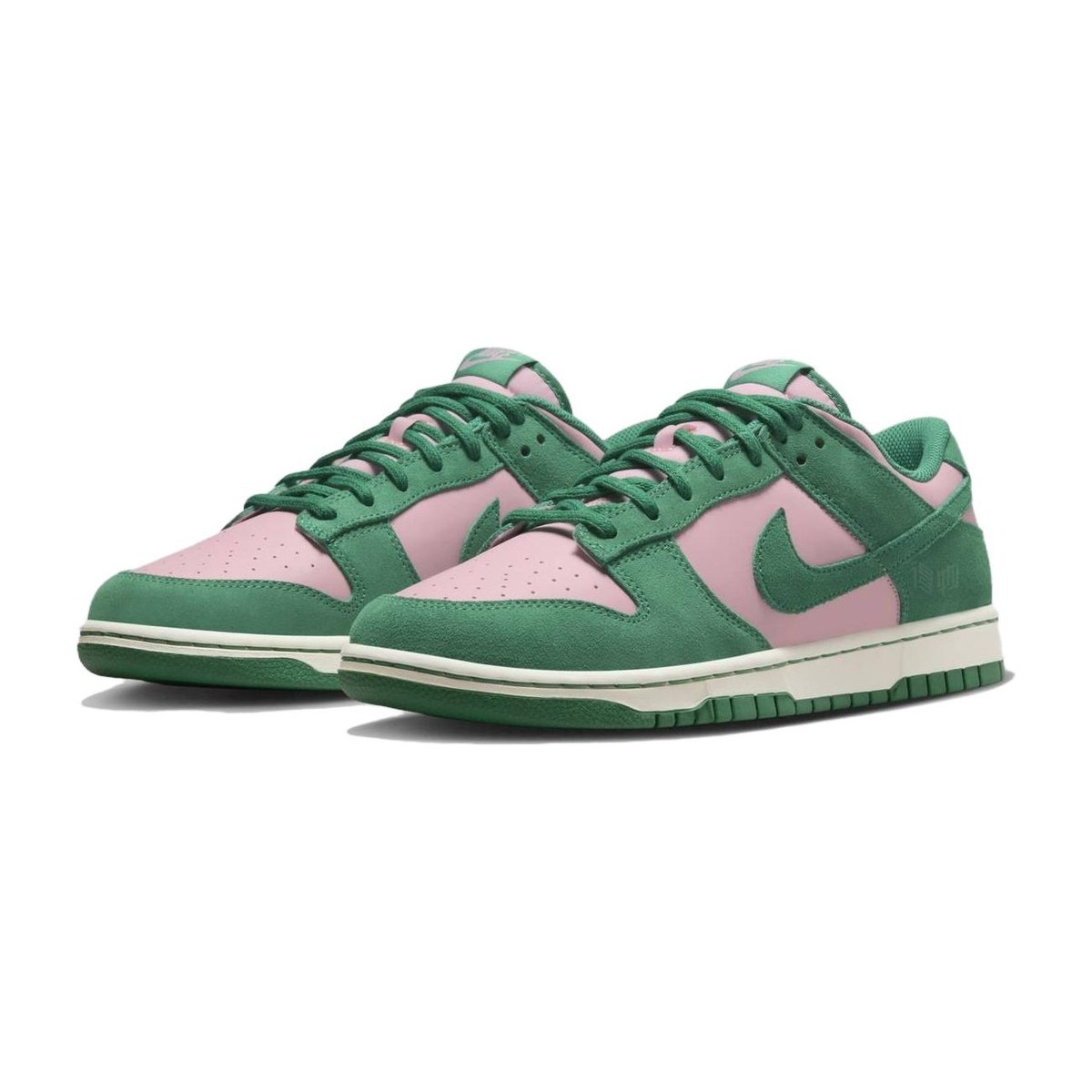 Nike Dunk Low Retro Green Pink