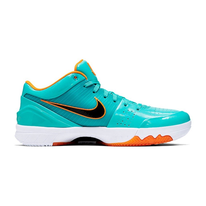 UNDEFEATED x Nike Zoom Kobe 4 Protro Spurs