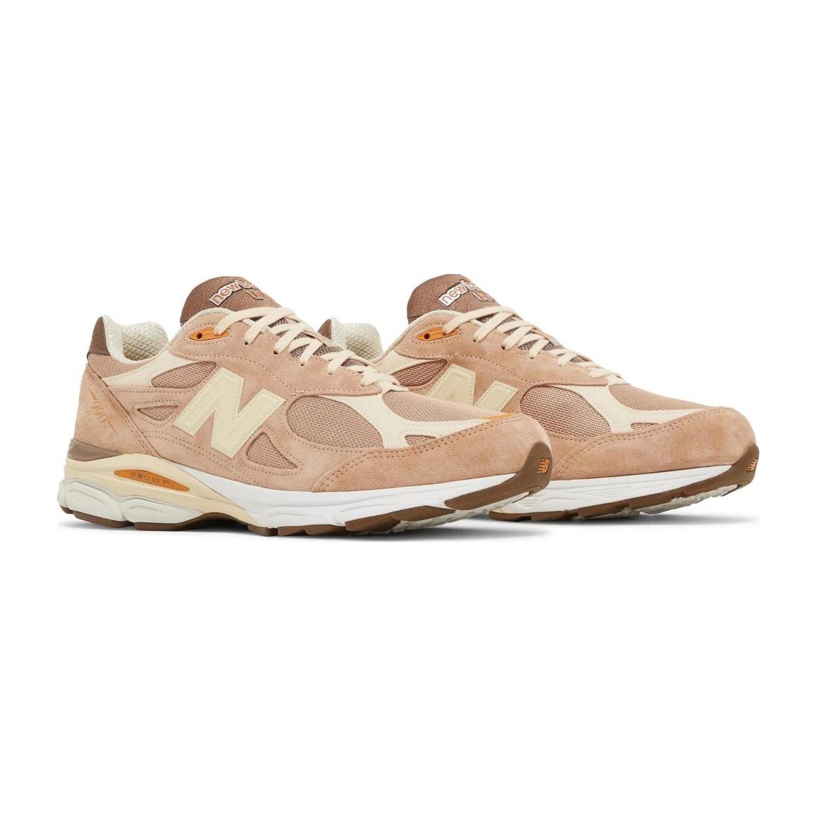SIZE x New Balance 990 V3
