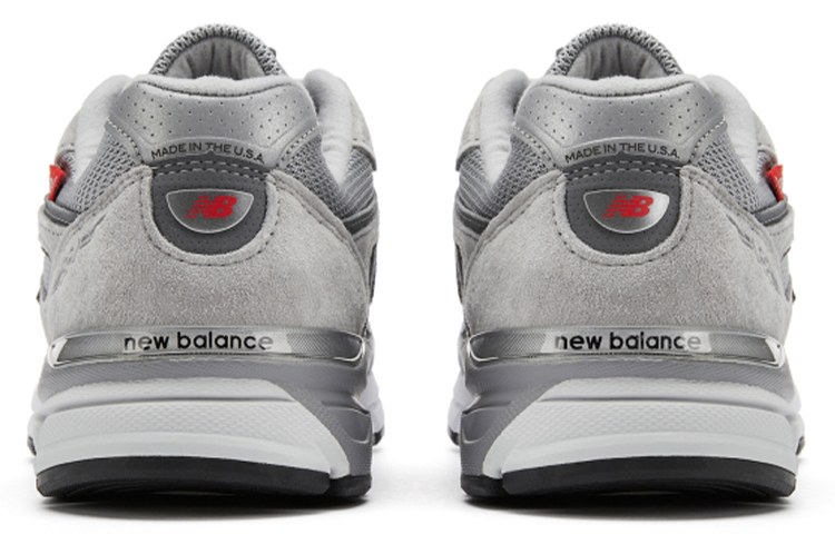New Balance 990 V4