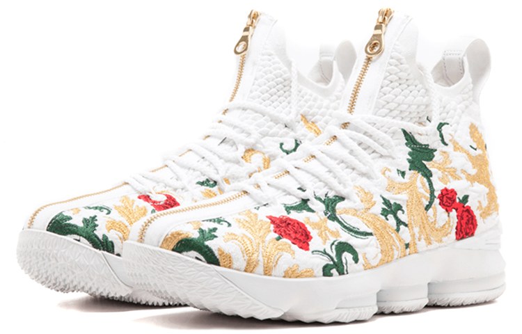 KITH x Nike LeBron 15 "King's Cloak"