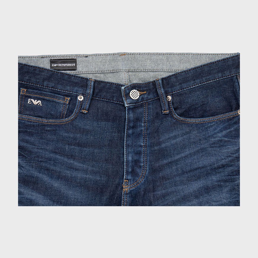EMPORIO ARMANI FW24 Logo