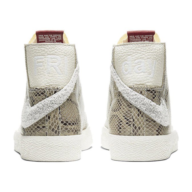 Soulland x Nike Blazer SB Mid Khaki