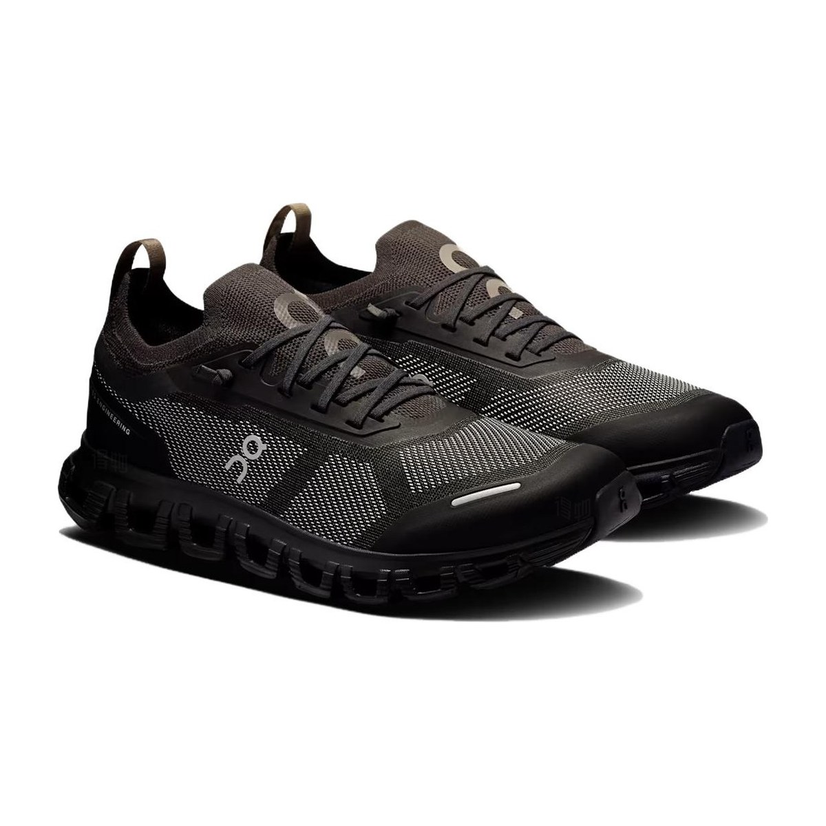 On Cloud 6 Versa Black