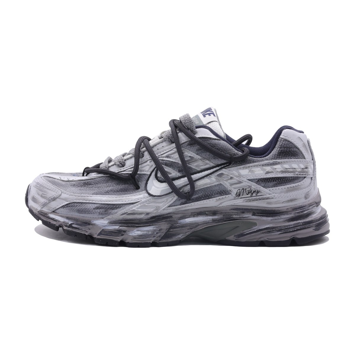Nike Initiator