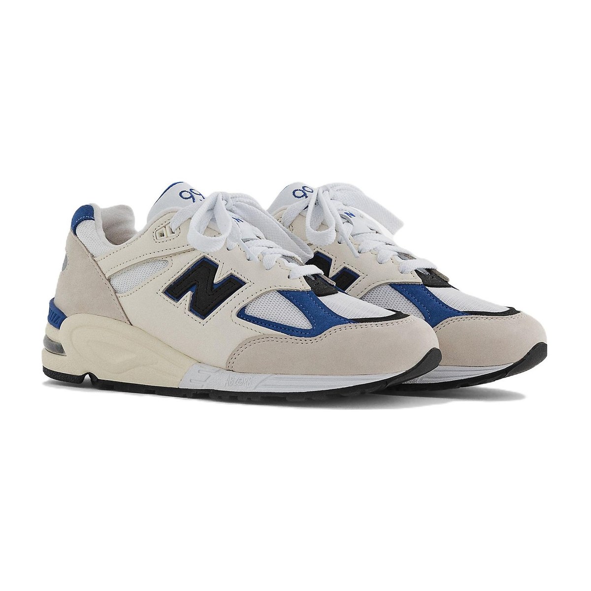 New Balance 990 V2