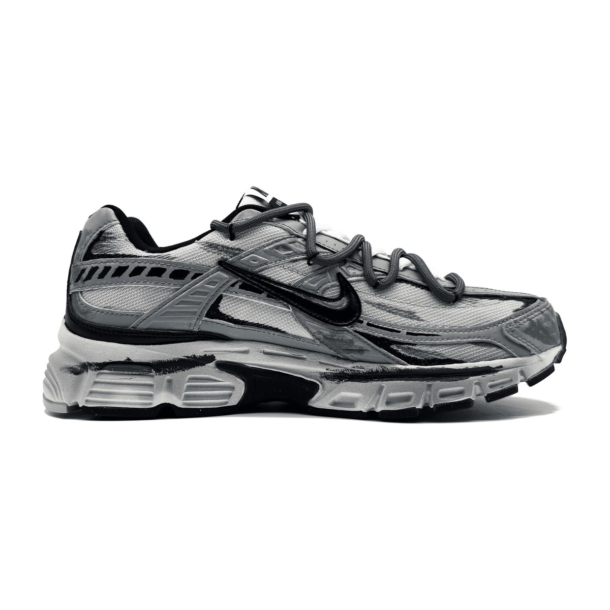 Nike Initiator