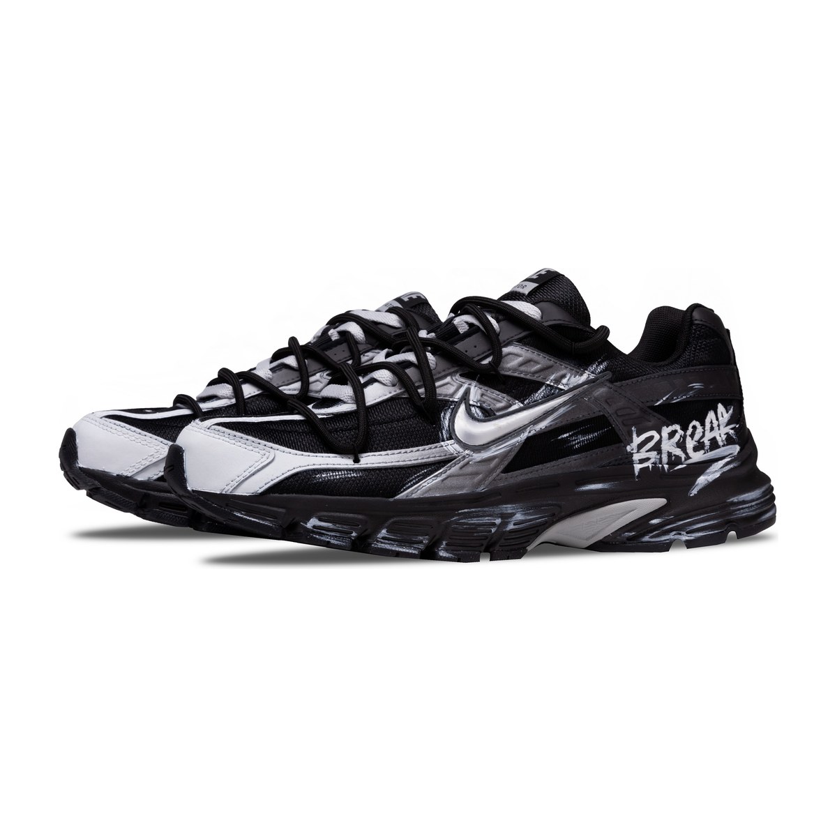 Nike Initiator