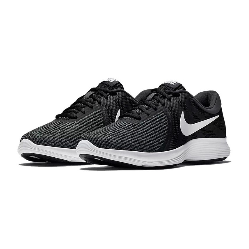 Nike Revolution 4 Black White