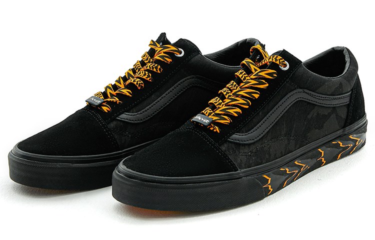 Vans Old Skool HuaTunan Collaboration Black