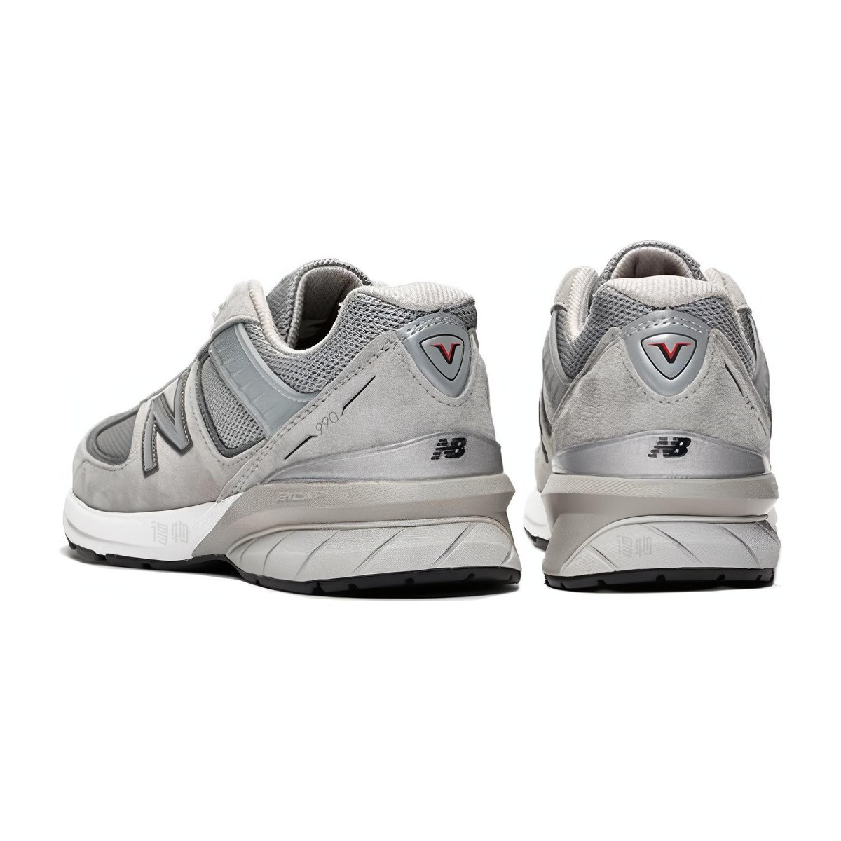 New Balance 990 V5