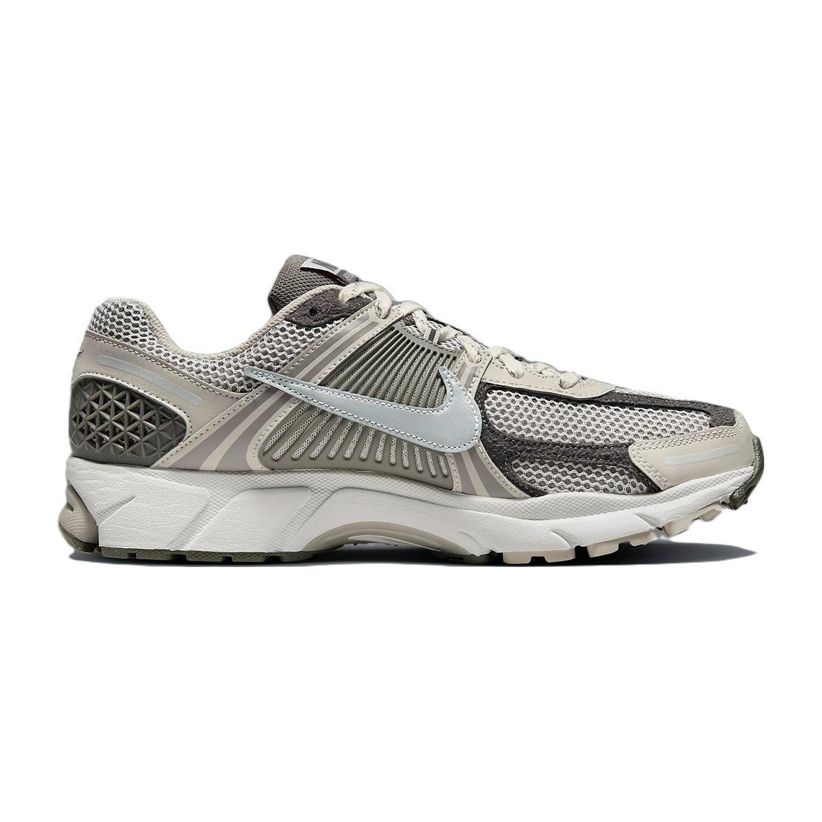Nike Air Zoom Vomero 5 "Bone Beige"