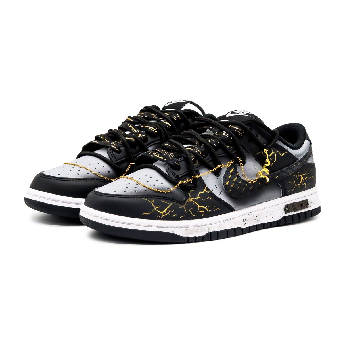 Nike Dunk Low "CNY Gold Python"