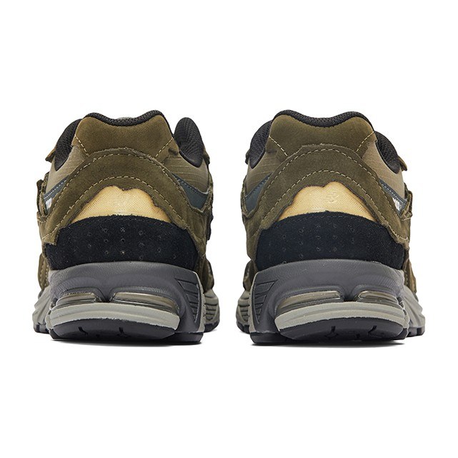 New Balance 2002R "Olive"