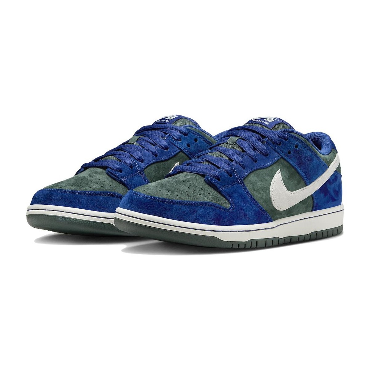 Nike Dunk SB "Deep Royal Blue"