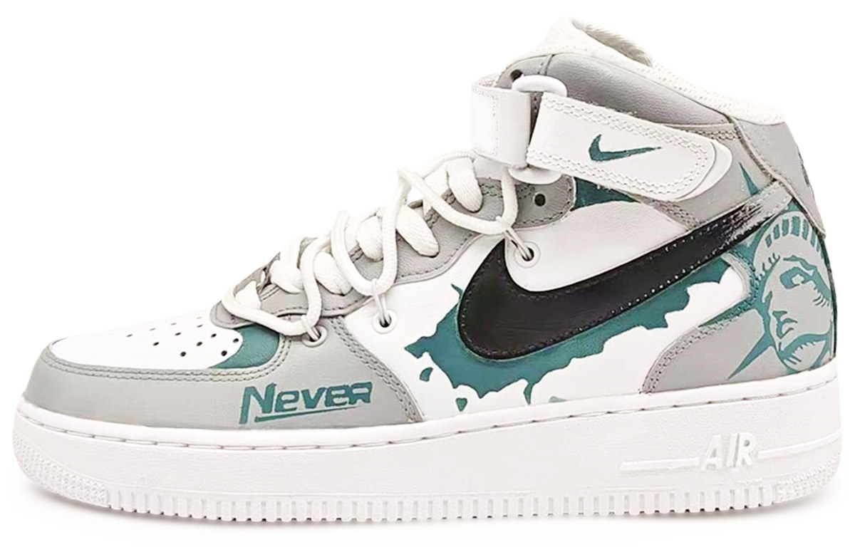 Nike Air Force 1 07 EIGHT