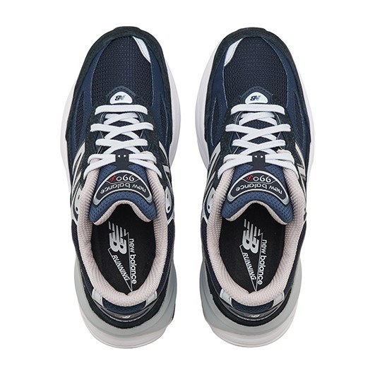 New Balance 990v6