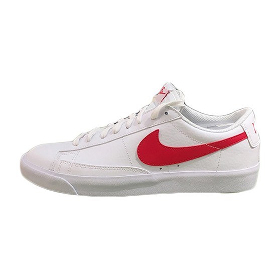 Nike Blazer Low LX University Red