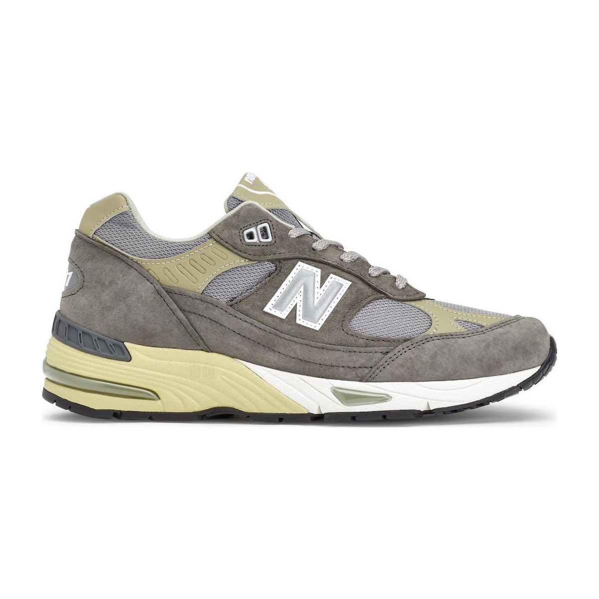 Dover Street Market x New Balance 991