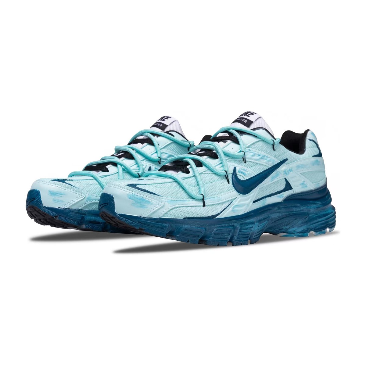 Nike Initiator