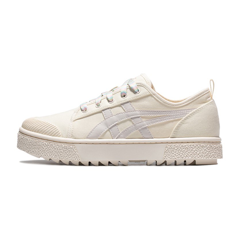 Asics Court Trail