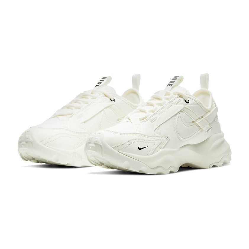 Nike TC 7900