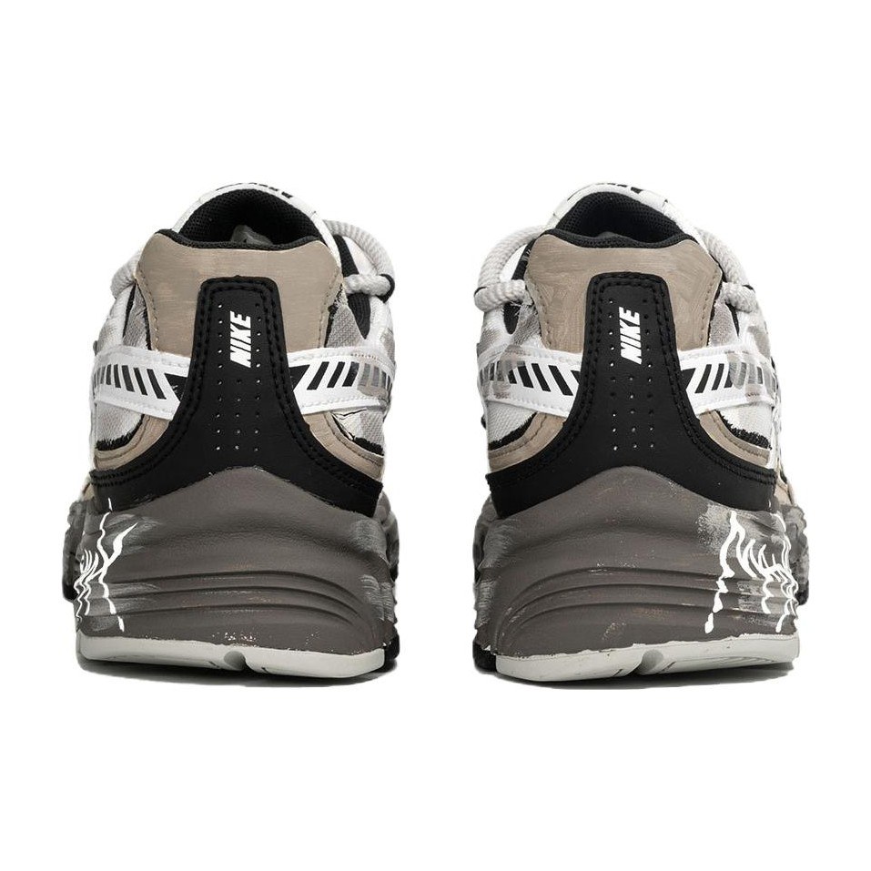 Nike Initiator