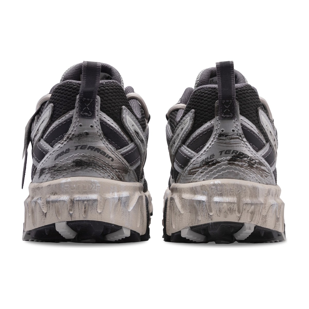 New Balance 410 Black Silver