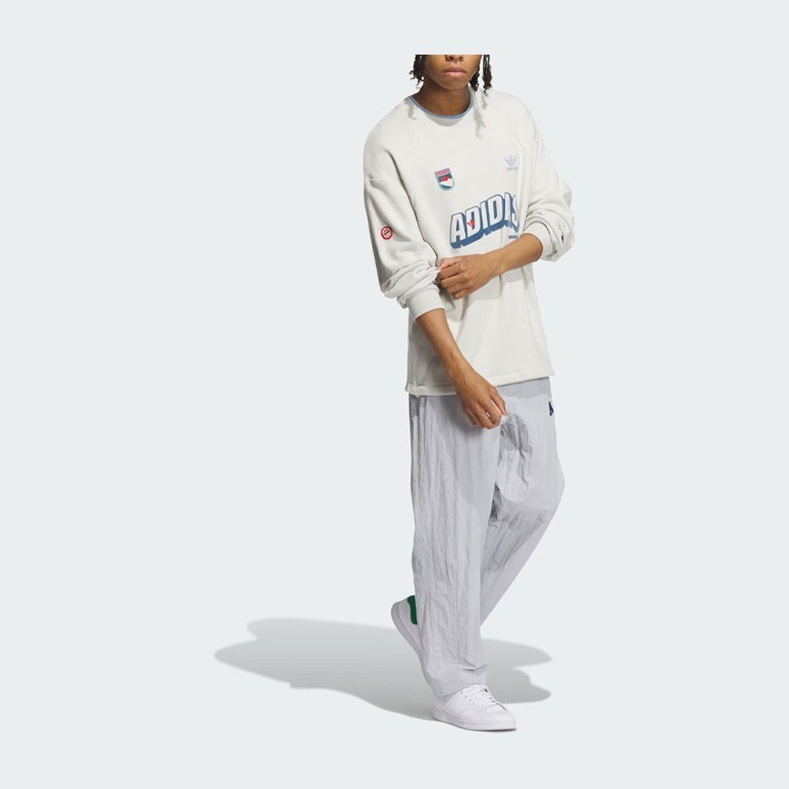 adidas Originals Sportswear Sweatshirt